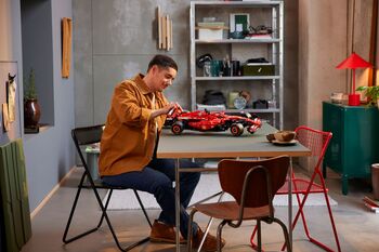 LEGO Technic Ferrari SF-24 F1 bílamódel 42207