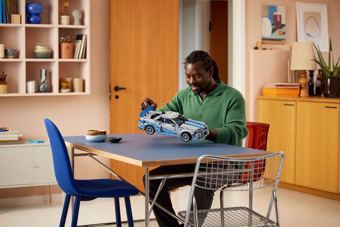 LEGO Technic 2 Fast 2 Furious Nissan Skyline GT-R (R34) 42210