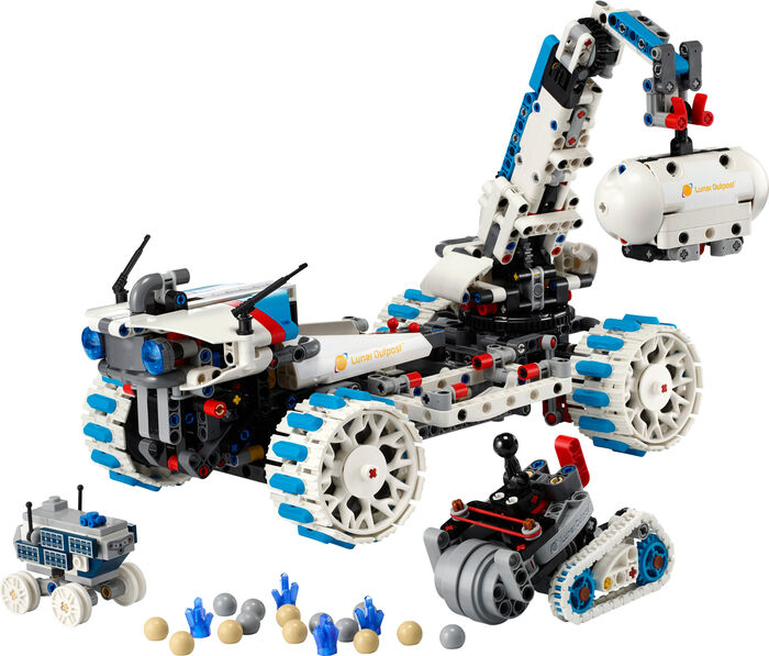 LEGO Technic Lunar Outpost 42211