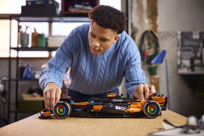 LEGO Technic McLaren MCL39 F1 kappakstursbíll 42228