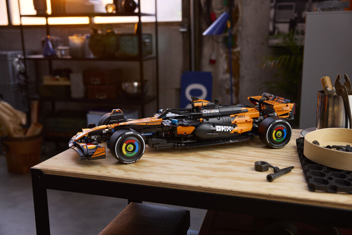 LEGO Technic McLaren MCL39 F1 kappakstursbíll 42228