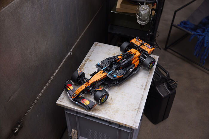 LEGO Technic McLaren MCL39 F1 kappakstursbíll 42228