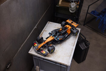 LEGO Technic McLaren MCL39 F1 kappakstursbíll 42228
