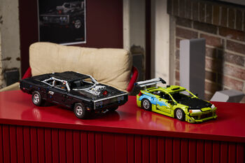 LEGO Technic Fast and the Furious Dodge Charger R/T bíll (42231)