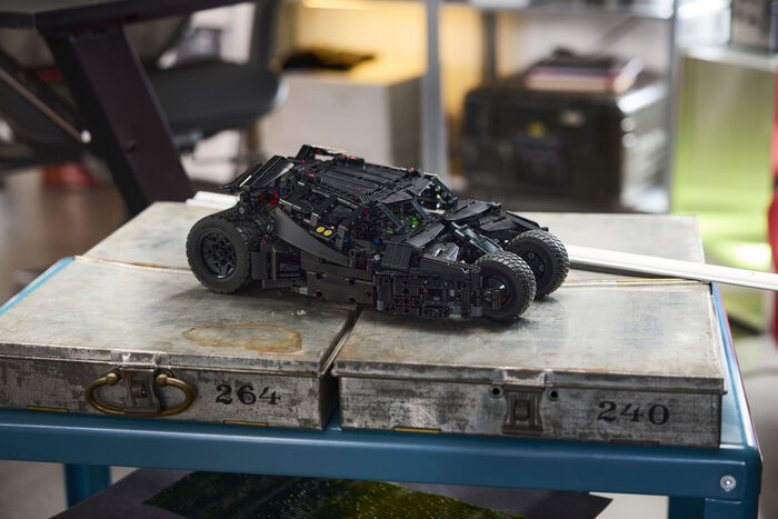 LEGO Technic: Batmobile Tumbler 42239