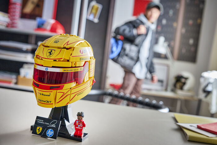 LEGO Editions Ferrari Lewis Hamilton hjálmur 43022