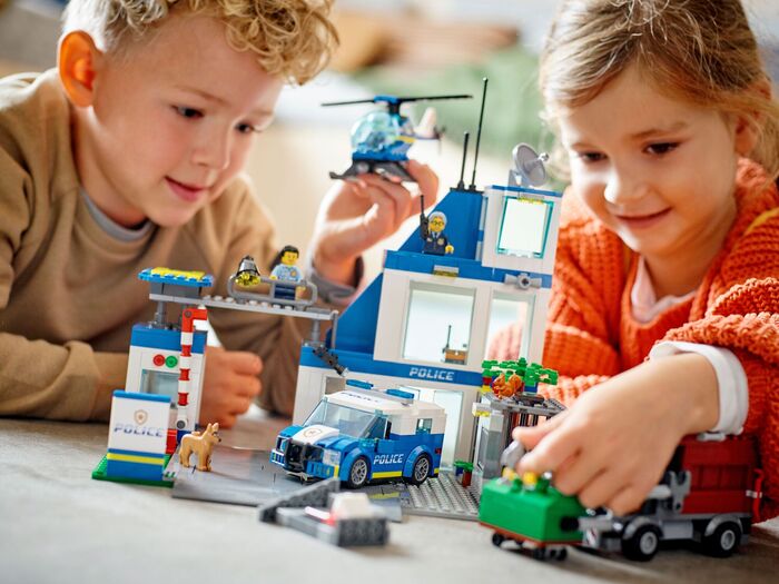 LEGO City lögreglustöð 60316
