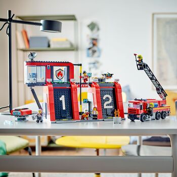 LEGO City slökkvistöð og slökkviliðsbíll 60414