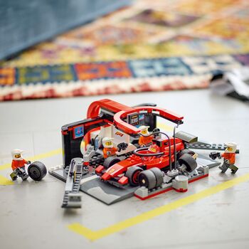 LEGO City F1 pit stop & þjónustulið með Ferrari 60443