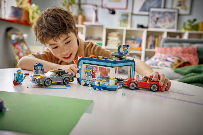 LEGO City bílaþvottastöð með bílum 60497