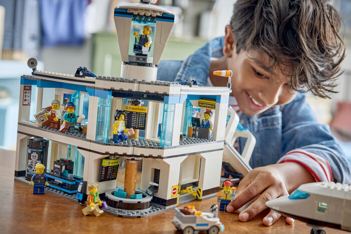 LEGO City flugvöllur og flugvél 60502