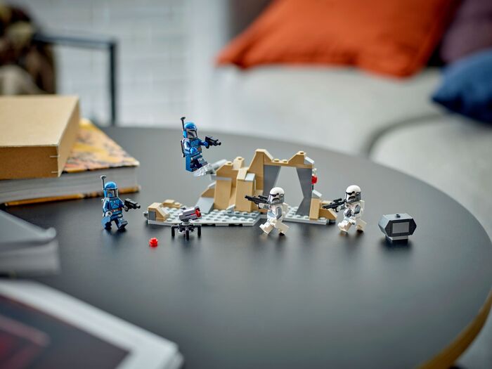 Product image not available for LEGO Star Wars árás á Mandalore 75373