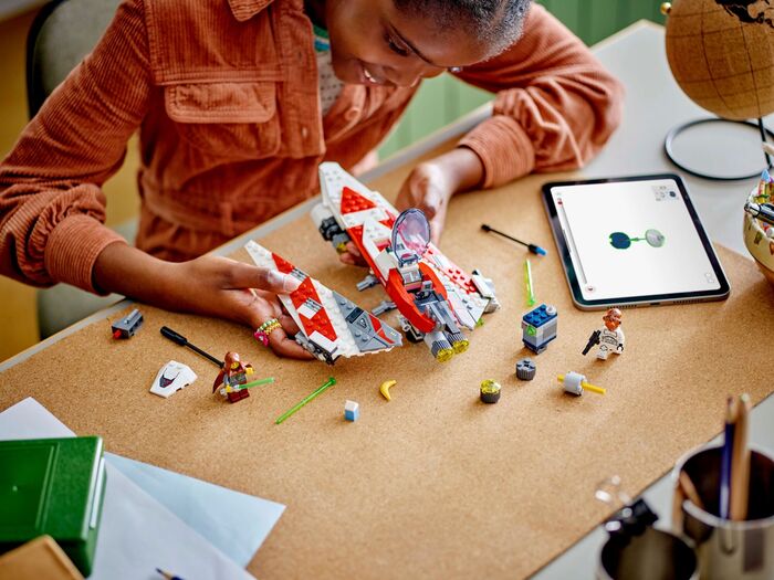 LEGO Star Wars Jedi Bob's Starfighter 75388