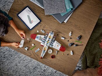 LEGO Star Wars ARC-170 Starfighter 75402