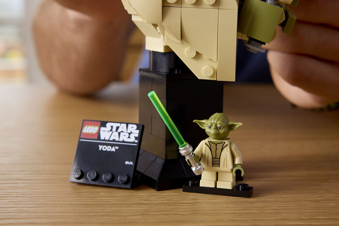 LEGO Star Wars Yoda bust 75438