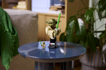 LEGO Star Wars Yoda bust 75438