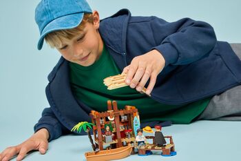 LEGO One Piece Windmill Village Hut 75636