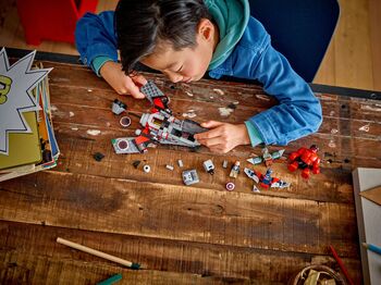 LEGO Marvel Captain America og Red Hulk 76292