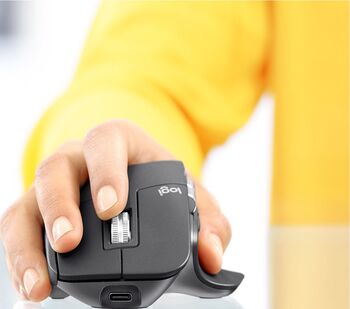 Logitech MX Master 3 þráðlaus tölvumús - Svört