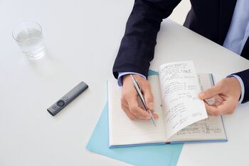 Logitech Spotlight fjarstýring - Grá