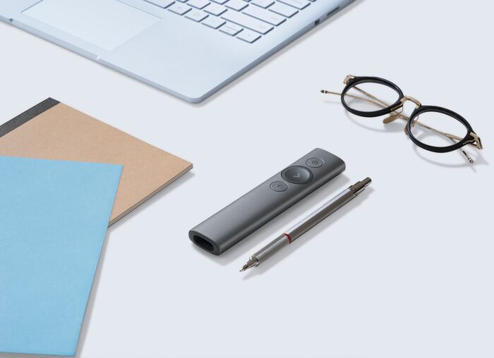 Logitech Spotlight fjarstýring - Grá