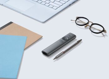 Logitech Spotlight fjarstýring - Grá