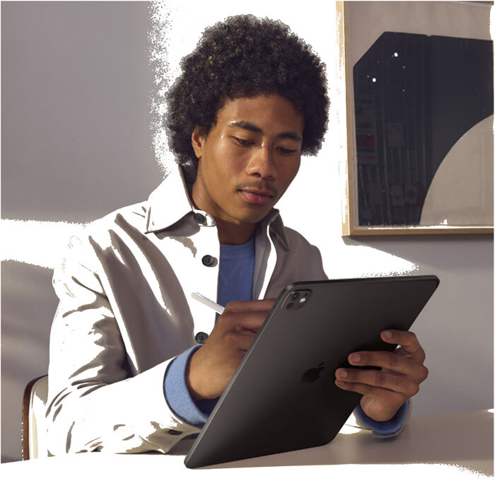 iPad Pro 13" (2025) Wi-Fi + 5G - Space Black