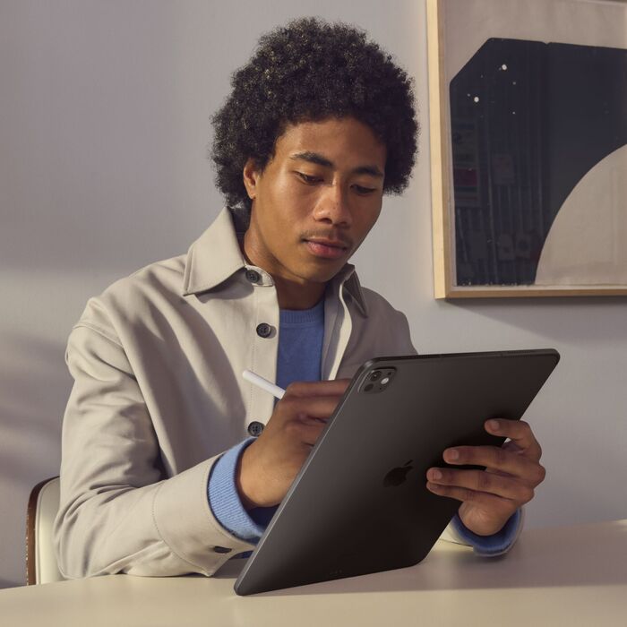 Product image not available for Apple iPad Pro 13" (2024) 256GB Wi-Fi+5G - Svartur