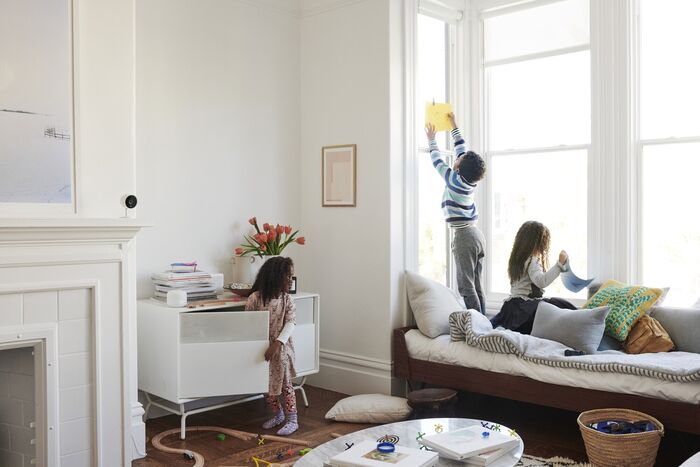 Google Nest netbeinir og 2 sendar