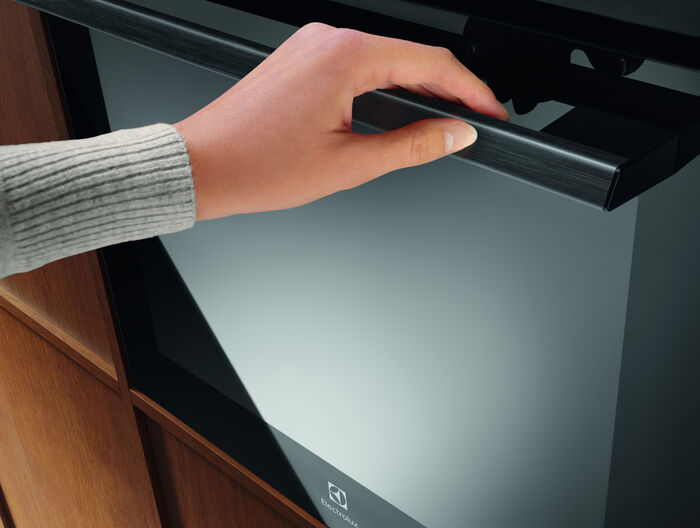 Electrolux 600 SenseCook veggofn OOP848NB - Svartur