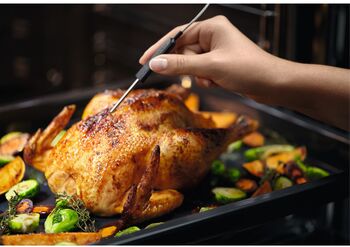 Electrolux 700 SteamCrisp veggofn OOP947NB - Svartur