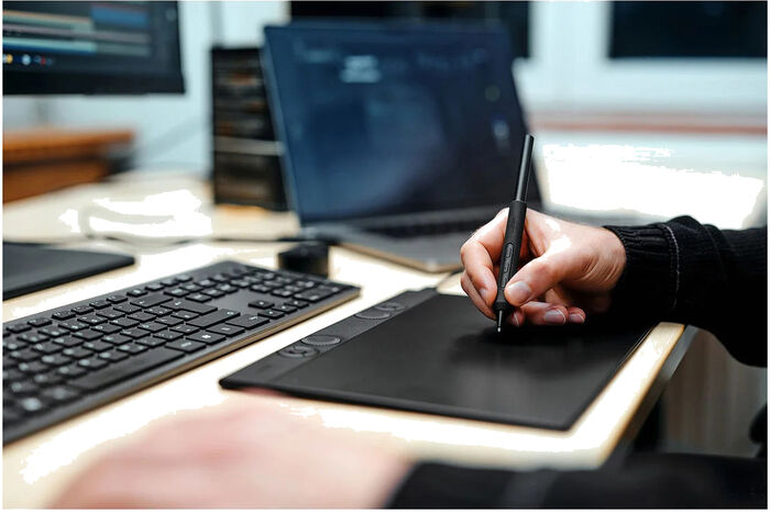 Wacom Intuos Small þráðlaust teikniborð - Svart