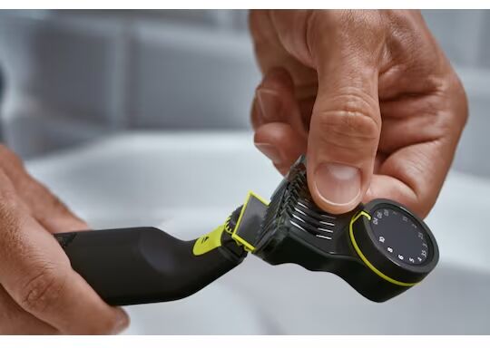 Philips OneBlade Pro 360 skeggsnyrtir og rakvél 
