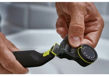 Philips OneBlade Pro 360 skeggsnyrtir og rakvél 