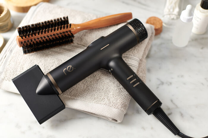 re. Hyperspeed Light hárblásari