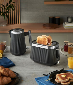 Russell Hobbs Brontë brauðrist - Svört