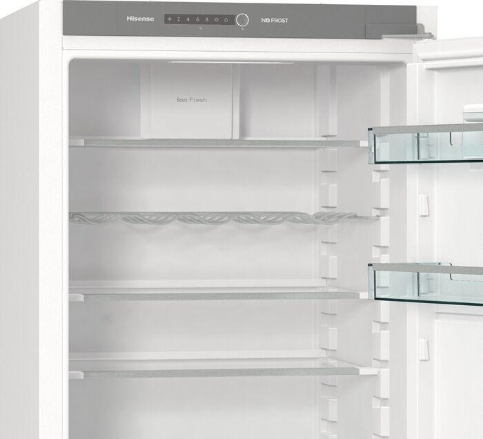 Hisense kæli- og frystiskápur til innbyggingar RI32F4NSYWE