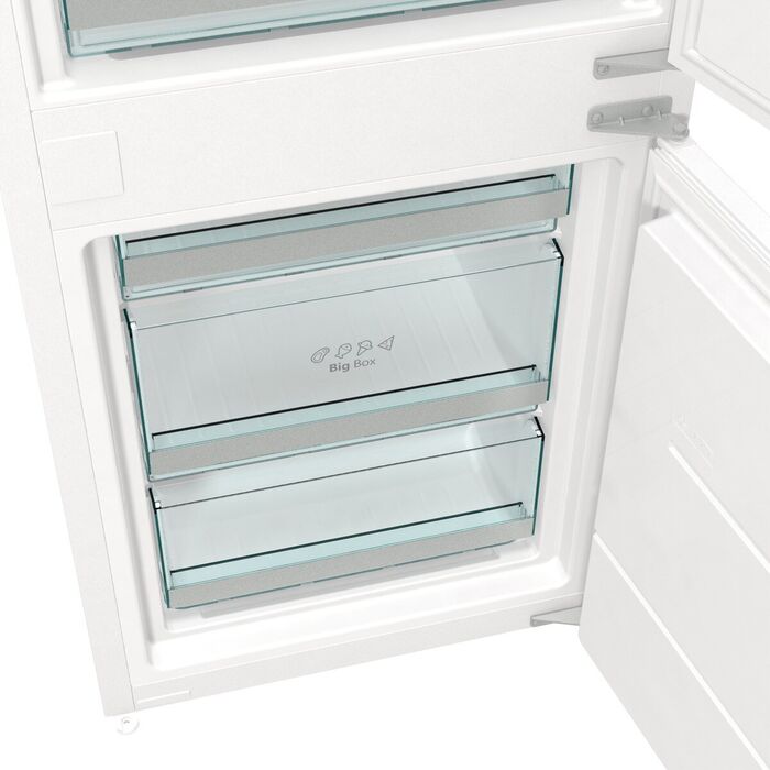 Hisense kæli- og frystiskápur til innbyggingar RI32F4NSYWE