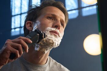 Philips Series 7000 rakvél + OneBlade