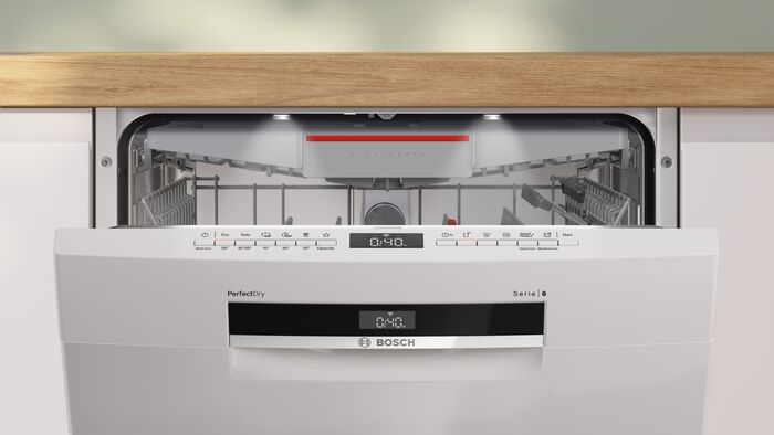 Bosch uppþvottavél Series 6 SMU6ZCW71S - Hvít