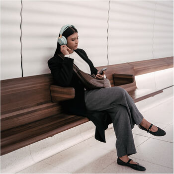 SteelSeries Arctis Nova Elite leikjaheyrnartól - Hvít