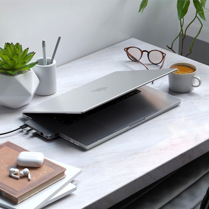 Satechi Eco Hörð Skel fyrir MacBook Air 13" - Glær