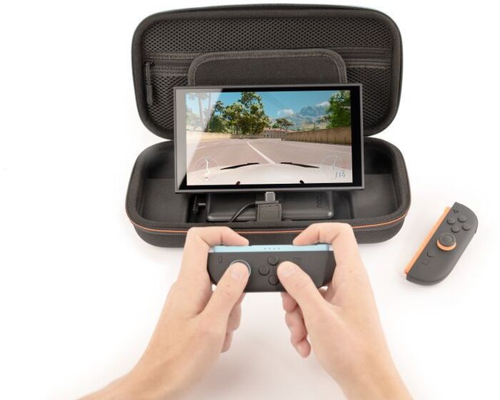Nacon Nintendo Switch 2 taska með ferðahleðslu