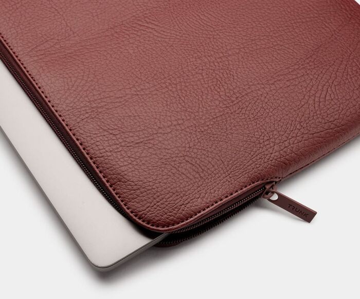 Trunk 13" vegan leður fartölvuhlíf fyrir MacBook - Rauðbrúnt