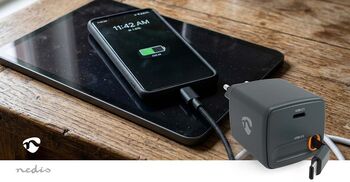 Nedis 30 W hleðslukló með útdraganlegri USB-C snúru - Svört