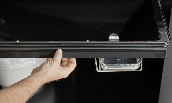 Weber Genesis E-425s gasgrill - Svart