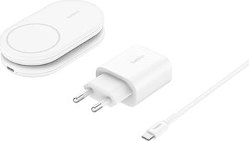 Belkin BoostCharge 2-í-1 15W Qi2 þráðlaus hleðslustandur - Hvítur