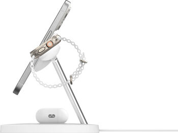 Belkin BoostCharge Pro 3-í-1 15W Qi2 Þráðlaus hleðslustandur - Hvítur