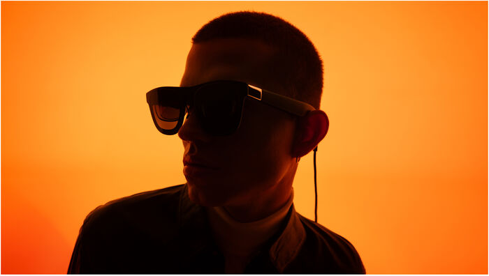 Xreal One Pro AR Gleraugu - Medium