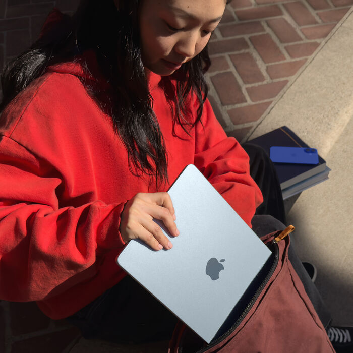 Apple Macbook Air M4 (2025) 13" 16/256 GB - Dökkblá